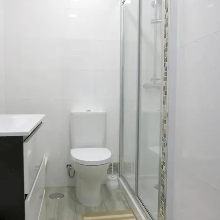 2 Bedrooms At 500 M Away From The With Sea View And Wifi Apartament *