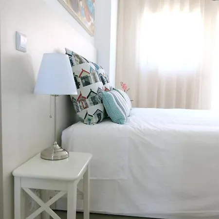 2 Bedrooms At 500 M Away From The With Sea View And Wifi * Nazaré