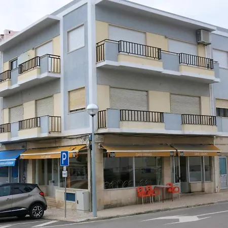 2 Bedrooms At 500 M Away From The With Sea View And Wifi Apartament *
